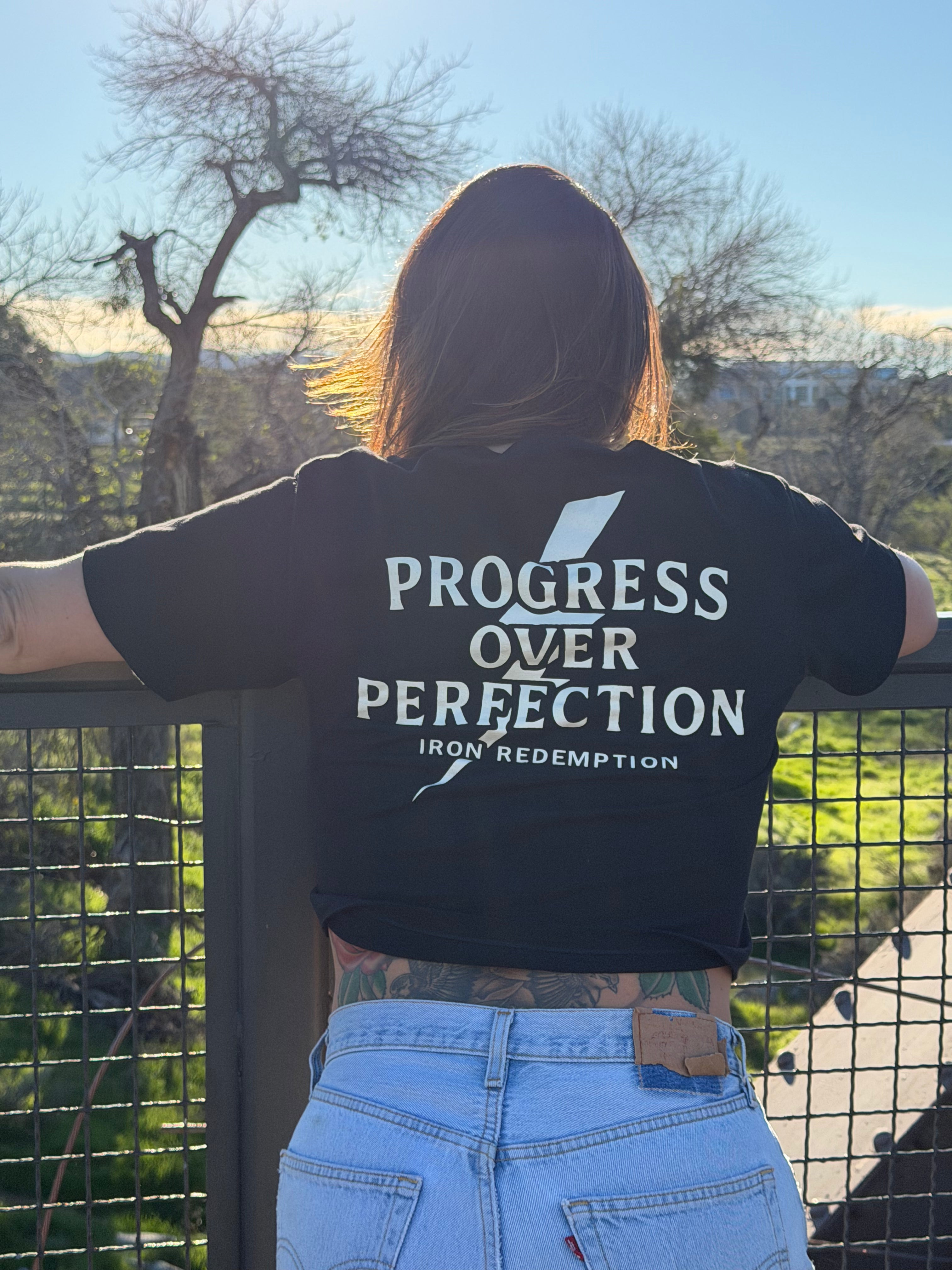 Progress Over Perfection – Women’s Cropped Tee